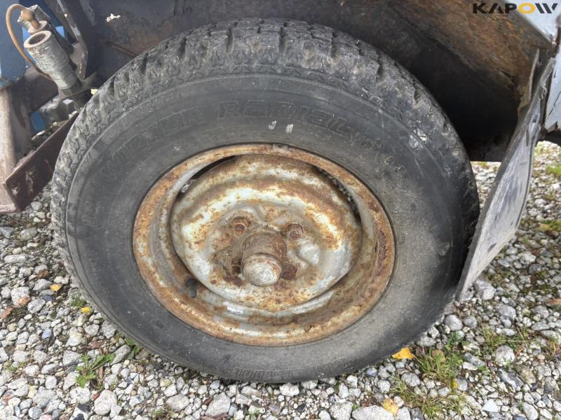 Belos 1300 redskabsbærere med sneplov 37