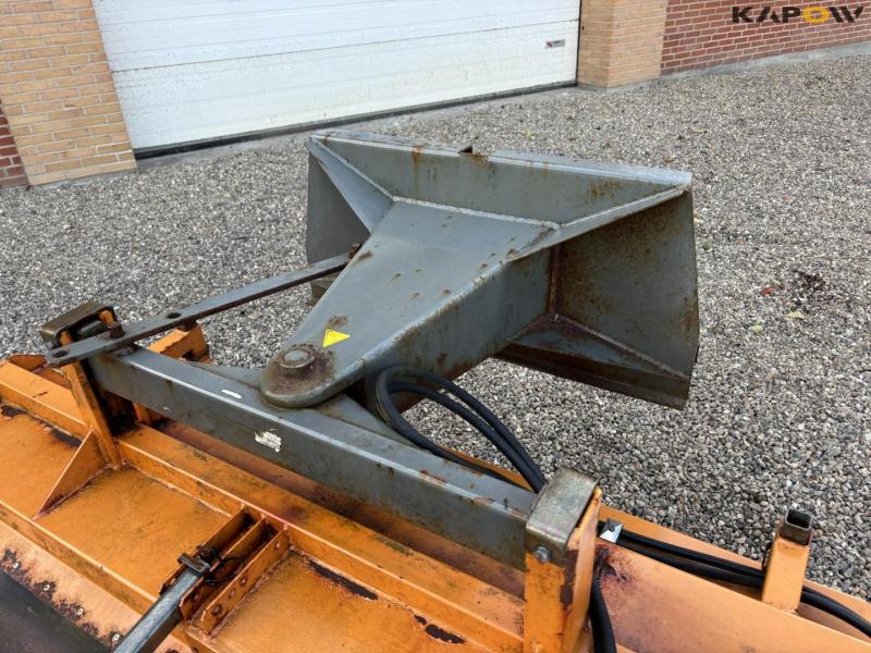 Bema 1850 fejemaskine med opsamler med schaffer hitch 10