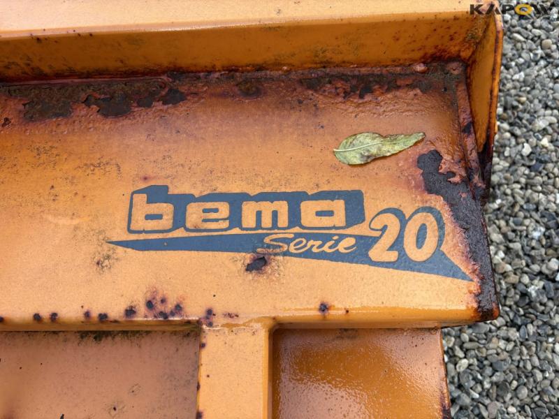 Bema 1850 fejemaskine med opsamler med schaffer hitch 17