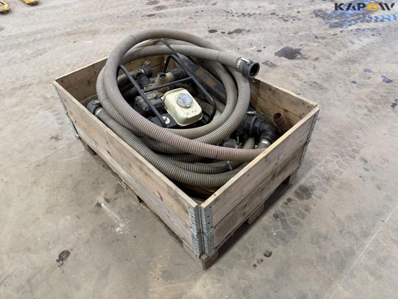 Benzin pumpe og slange 5