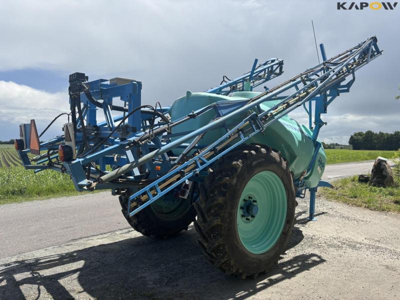 Berthoud Tracker 32-34 D.P.Tronic trailersprøjte 24 m 5