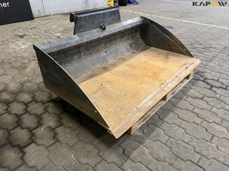 BH skovl til minilæsser med Giant hitch 3