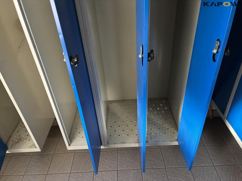 Blika omklædningsskabe 14