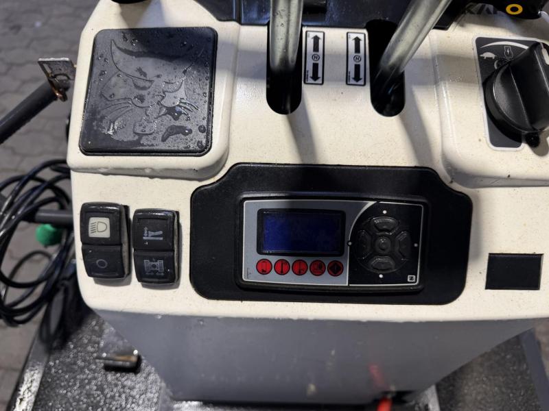 Bobcat E10e minigravemaskine 29