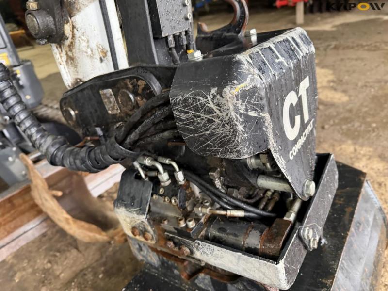 Bobcat E27 minigravemaskine 14