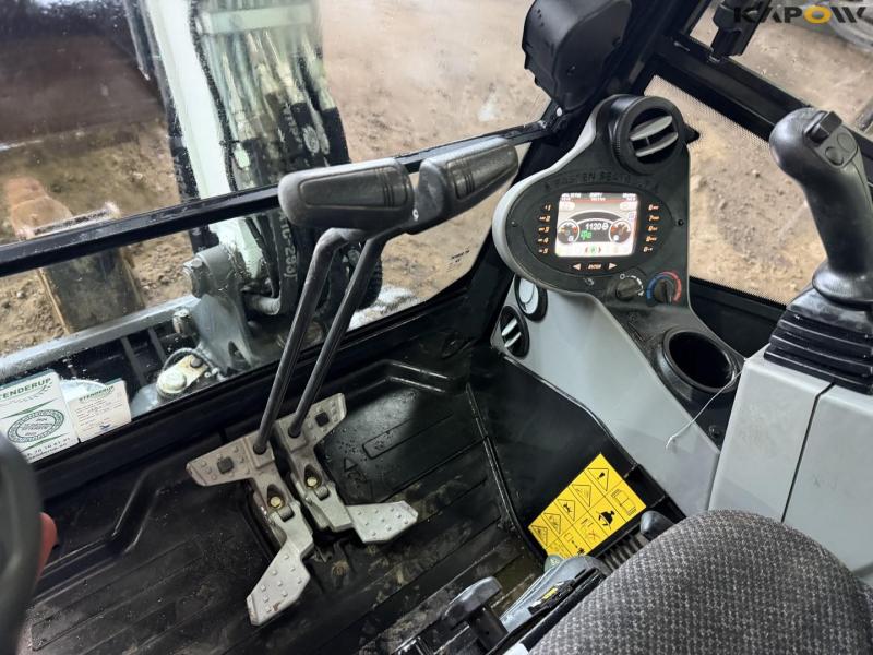 Bobcat E27 minigravemaskine 24
