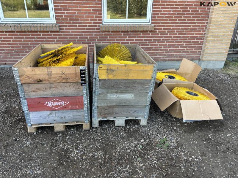 Børster til fejemaskine 2