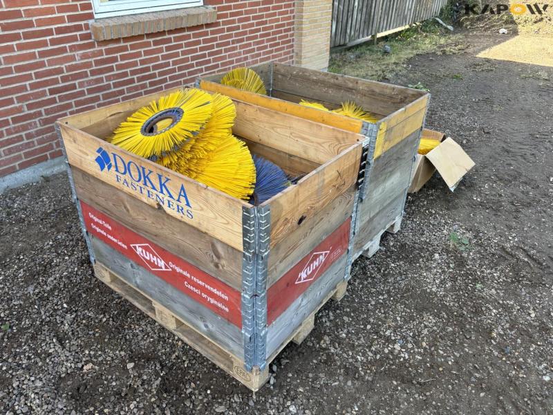 Børster til fejemaskine 3