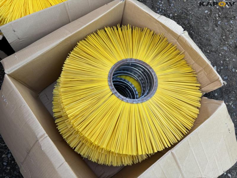 Børster til fejemaskine 13