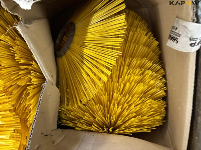 Børster til fejemaskine 11