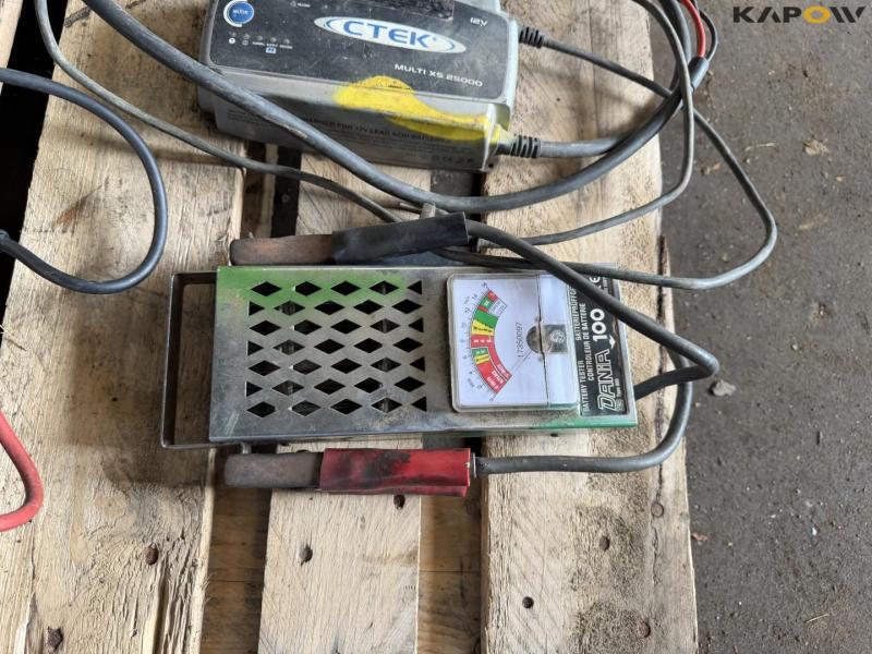 Booster, måler, lader og startkabler 8
