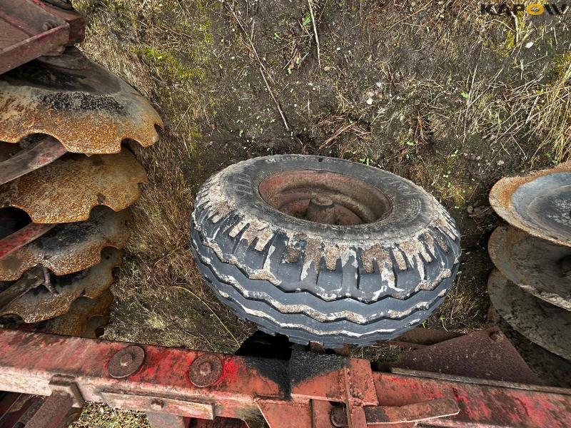 Bröderna Andersson bugseret tallerkenharve 8