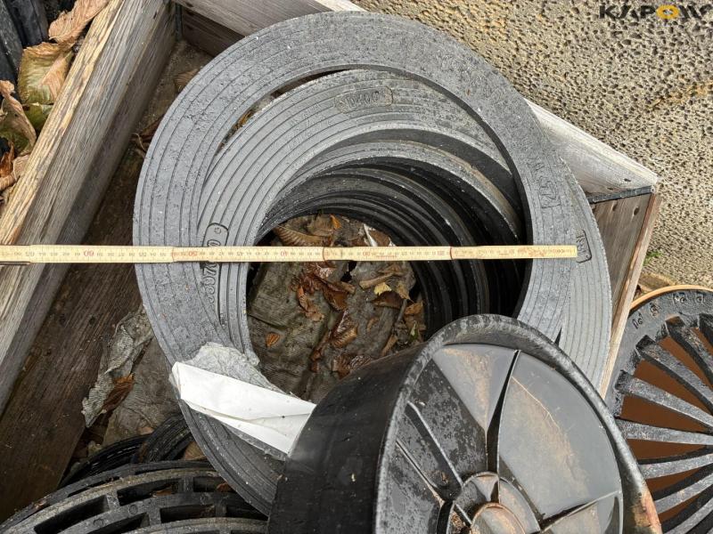 Brønde og riste i plast 20