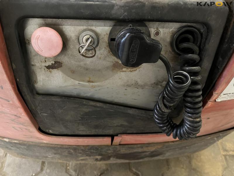 BT elektrisk palleløfter 12