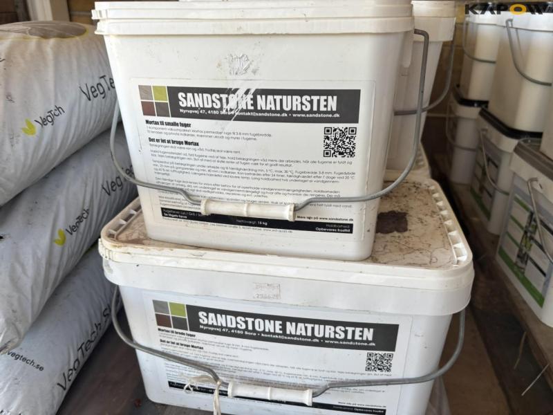 Bygge og hjælpematerialer 10