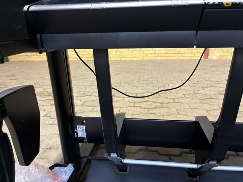 Canon ImagePrograf TM-300 plotter 10