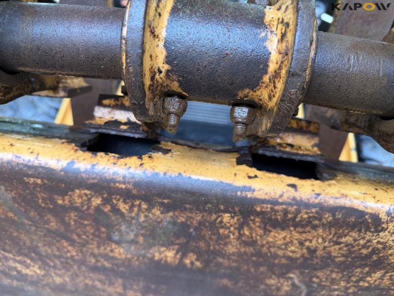 Case 695 rendegraver 32