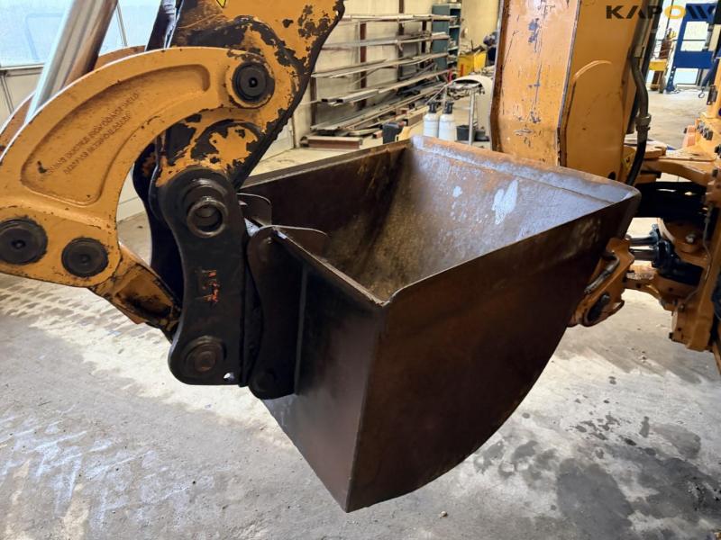 Case 695ST rendegraver 31