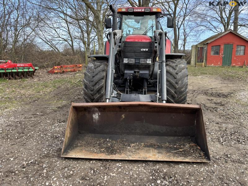 Case CVX 1155 4 WD traktor med frontlæsser 2