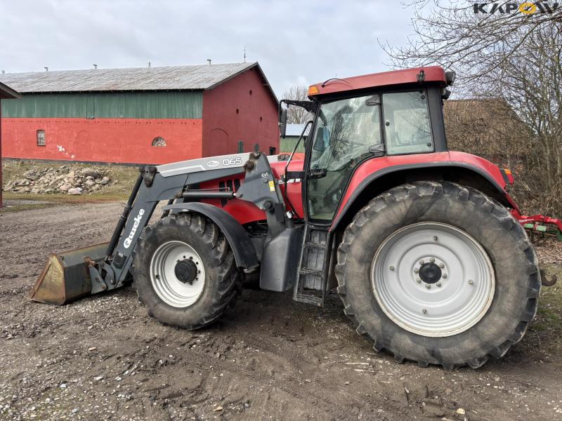 Case CVX 1155 4 WD traktor med frontlæsser 8