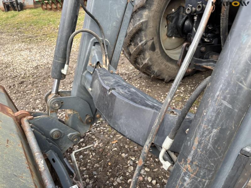 Case CVX 1155 4 WD traktor med frontlæsser 14