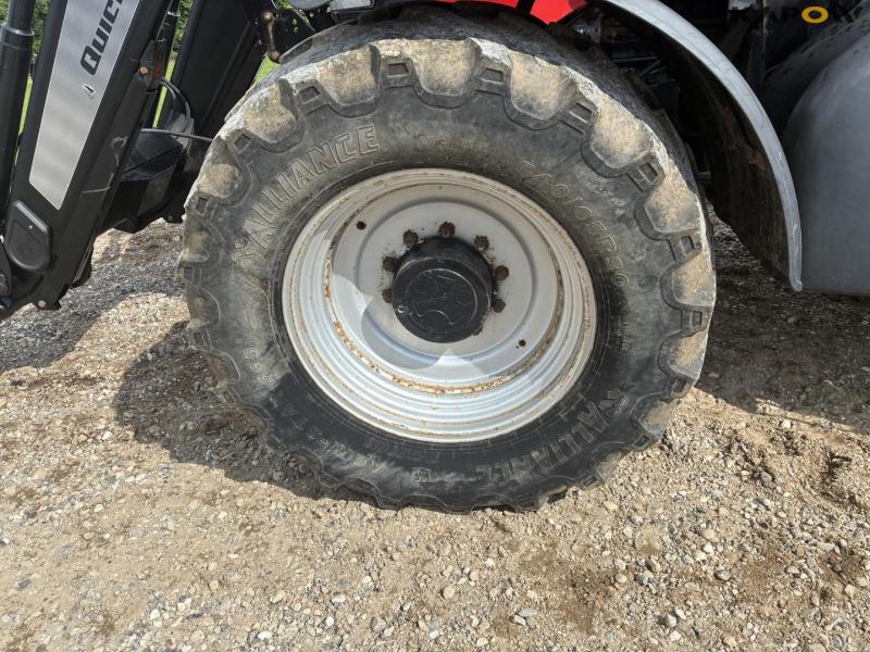 Case CVX 170 traktor med frontlæsser 9