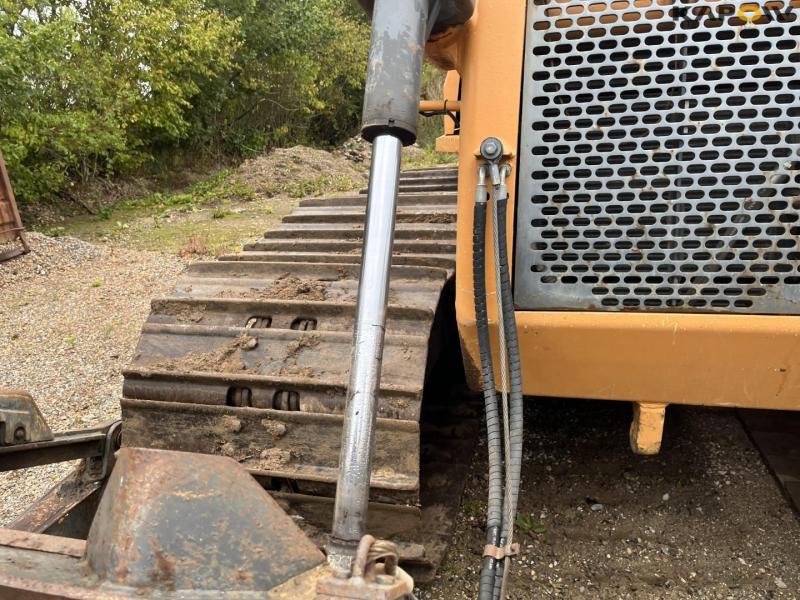 Case/New Holland D180 dozer med 3 tands opriver 17