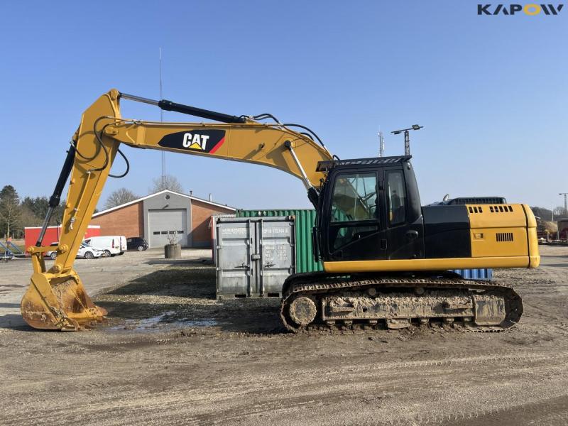 Caterpillar 320D2 gravemaskine 4