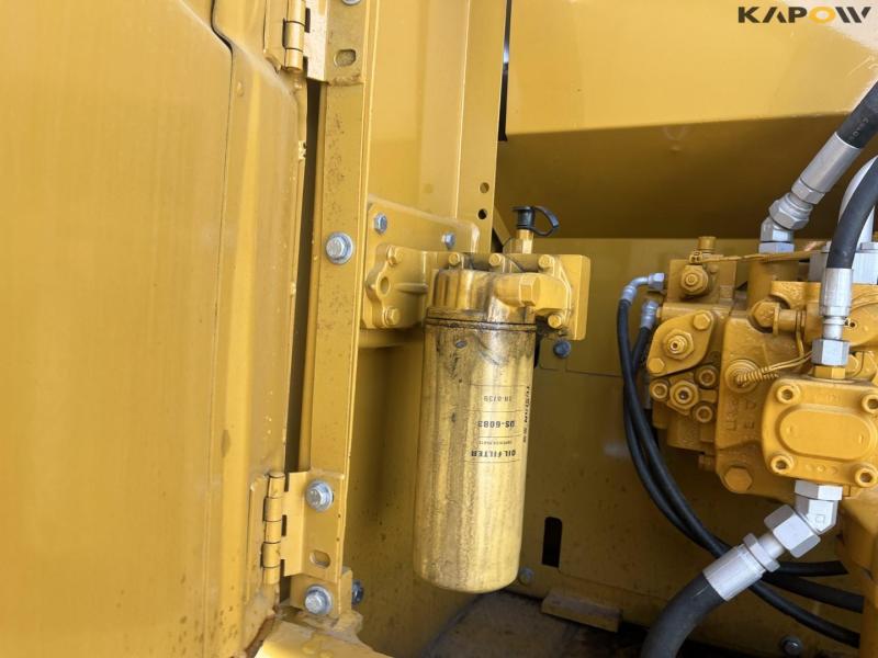 Caterpillar 320D2 gravemaskine 11