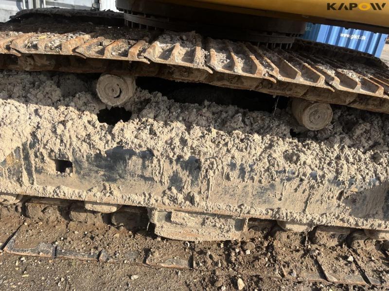 Caterpillar 320D2 gravemaskine 16