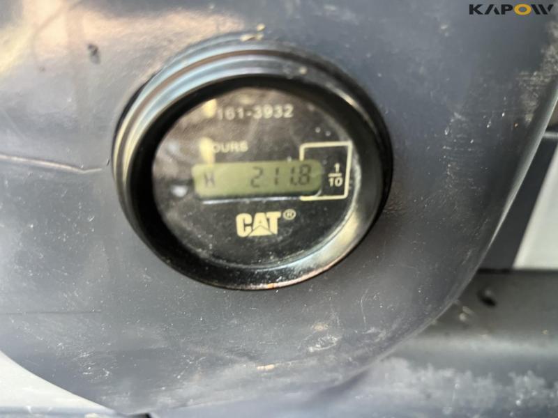 Caterpillar 320D2 gravemaskine 40