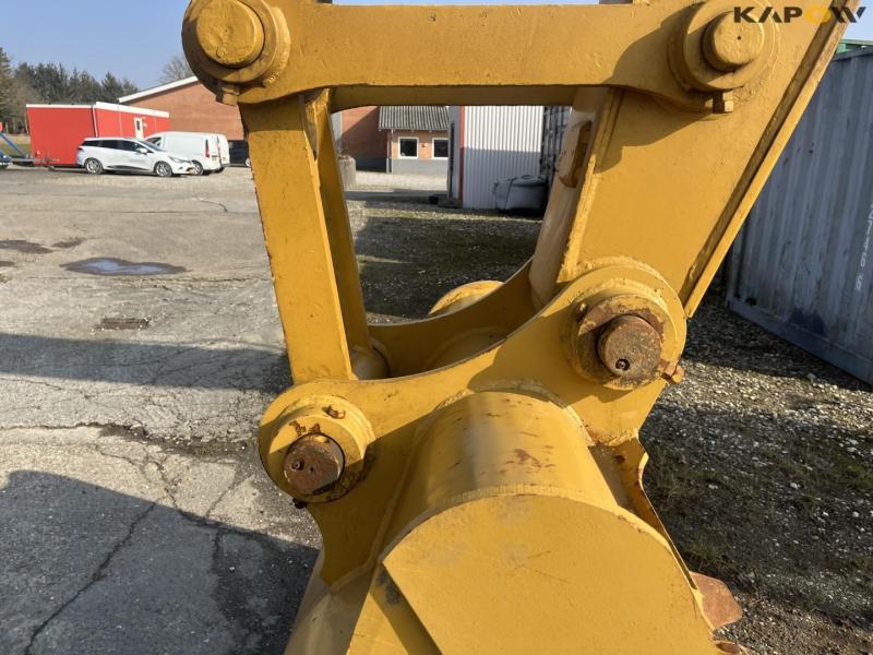 Caterpillar 320D2 gravemaskine 45