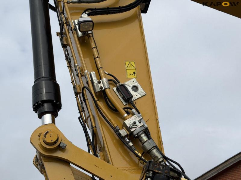 Caterpillar 330 FL gravemaskine 18