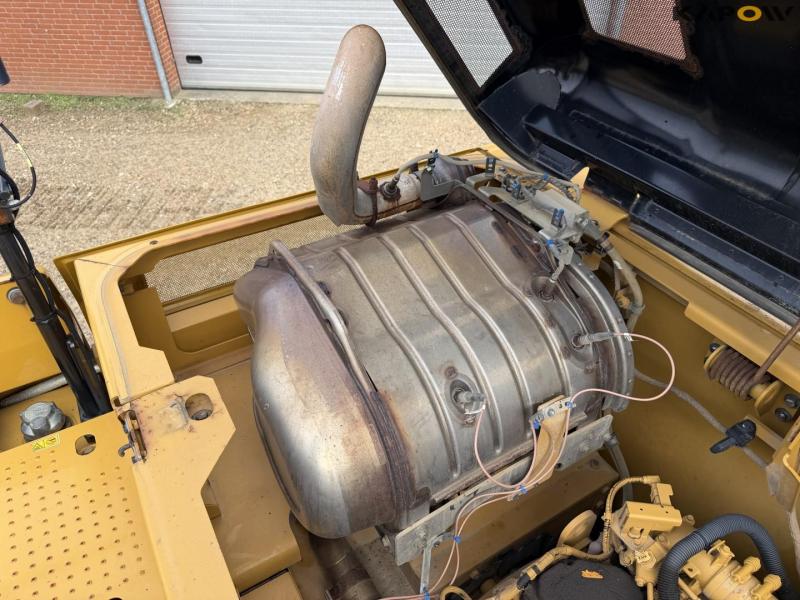 Caterpillar 330 FL gravemaskine 33