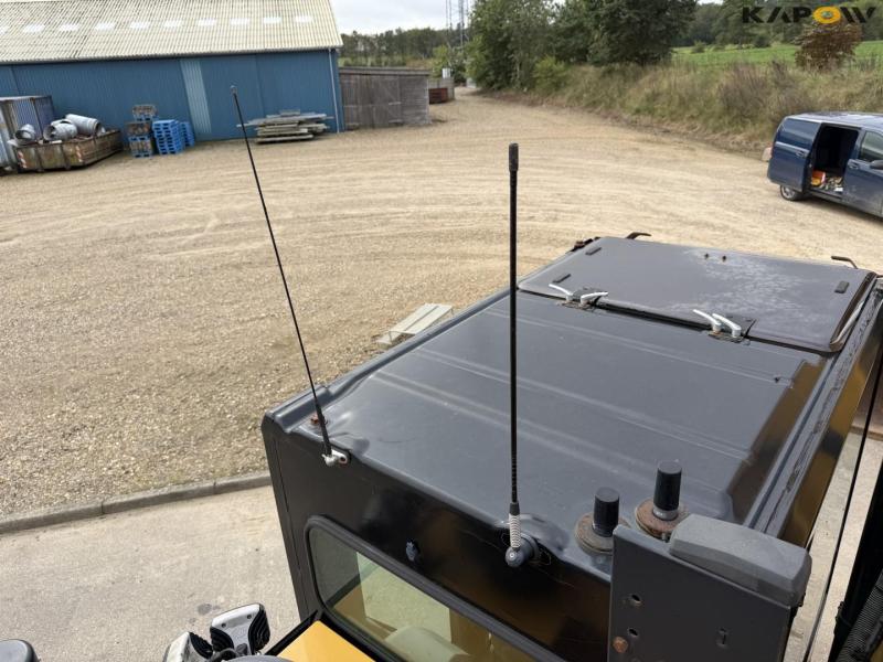 Caterpillar 330 FL gravemaskine 37
