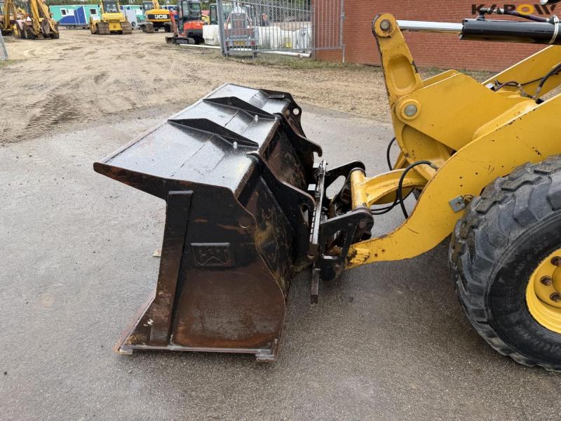 Caterpillar 907H gummihjulslæsser 9