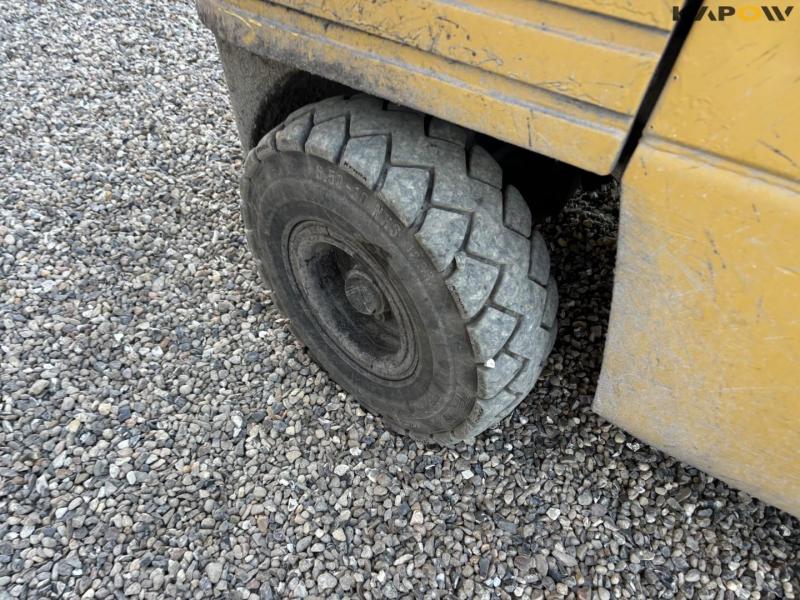 Caterpillar truck 25