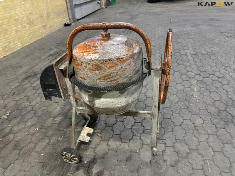 Cementblander 4