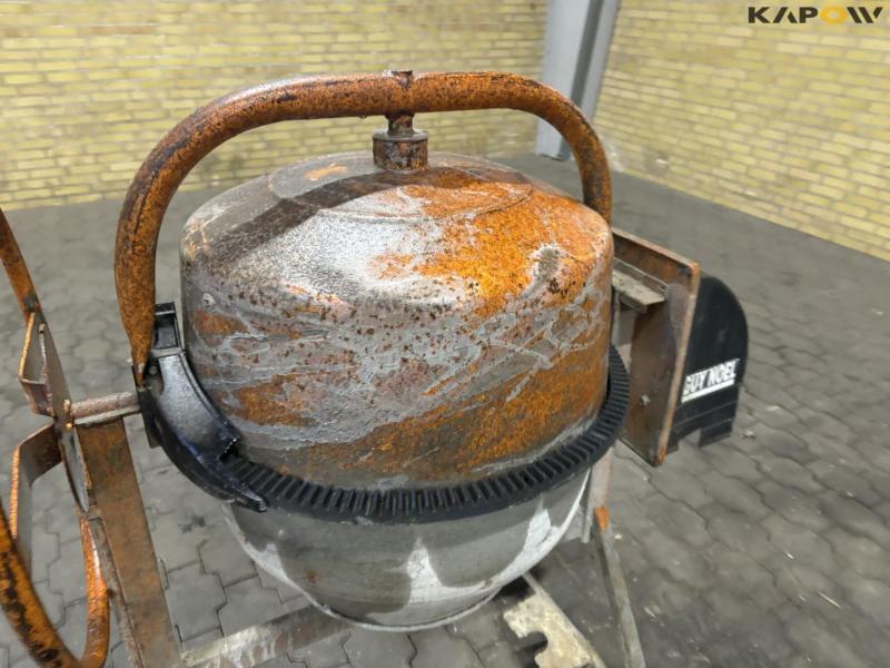 Cementblander 13