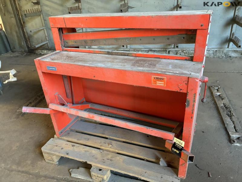 Cidan pladesaks med fod pedal 1