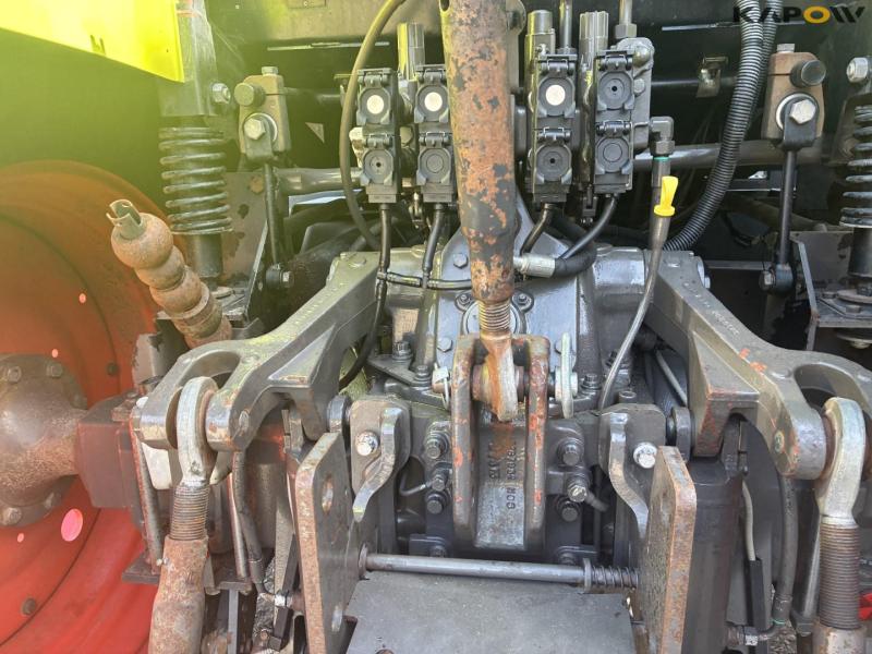 Claas 630 traktor med Trima  frontlæsser 40