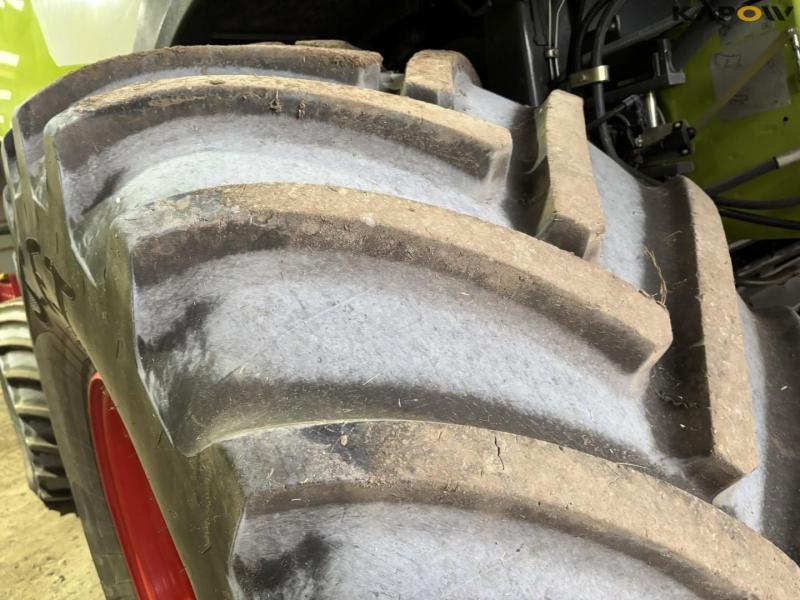 Claas 670 mejetærsker med V900 30fod skærebord 27