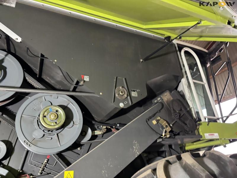 Claas 670 mejetærsker med V900 30fod skærebord 33