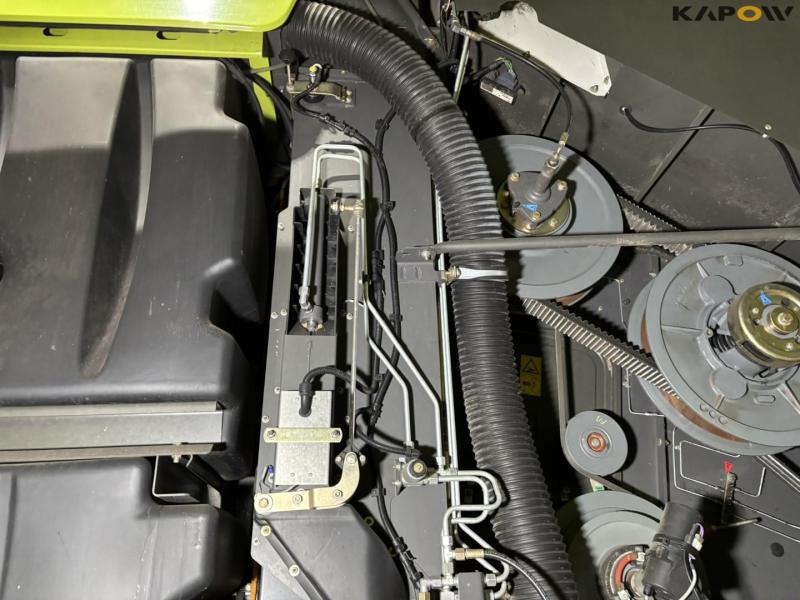 Claas 670 mejetærsker med V900 30fod skærebord 37