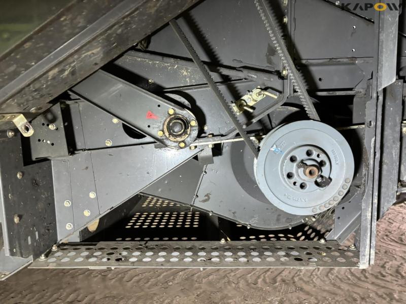 Claas 670 mejetærsker med V900 30fod skærebord 41