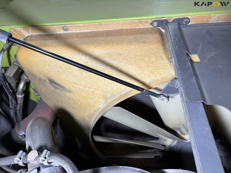 Claas 670 mejetærsker med V900 30fod skærebord 56