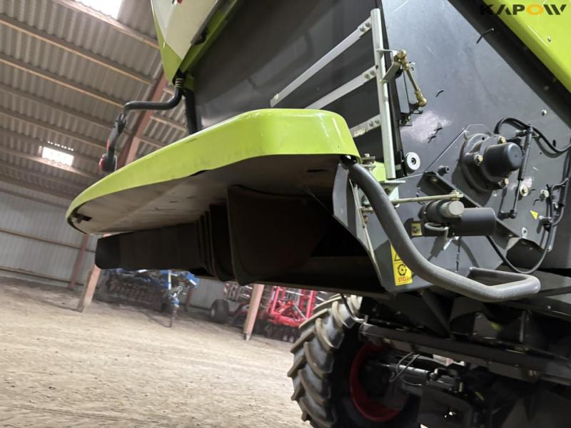 Claas 670 mejetærsker med V900 30fod skærebord 61