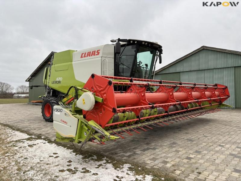 Claas 670 mejetærsker med V900 30fod skærebord 102