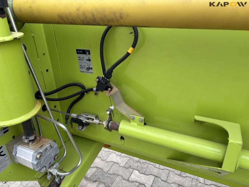 Claas 670 mejetærsker med V900 30fod skærebord 125