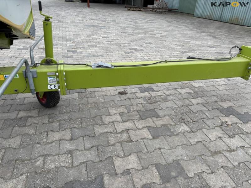 Claas 670 mejetærsker med V900 30fod skærebord 134